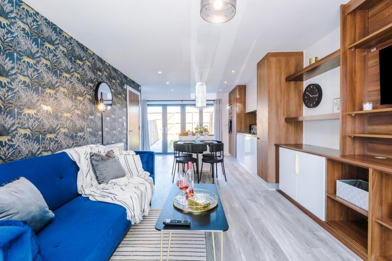 Rest&Recharge At Ridgefield House Villa Manchester Bagian luar foto