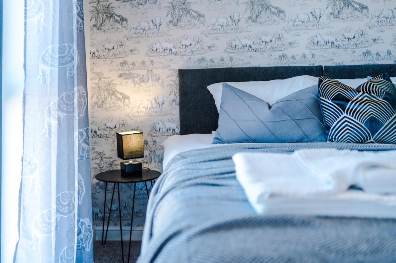 Rest&Recharge At Ridgefield House Villa Manchester Bagian luar foto