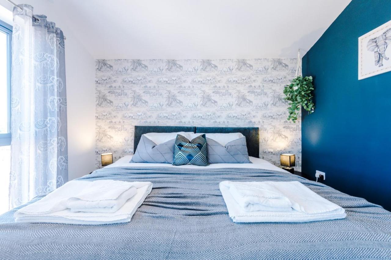 Rest&Recharge At Ridgefield House Villa Manchester Bagian luar foto